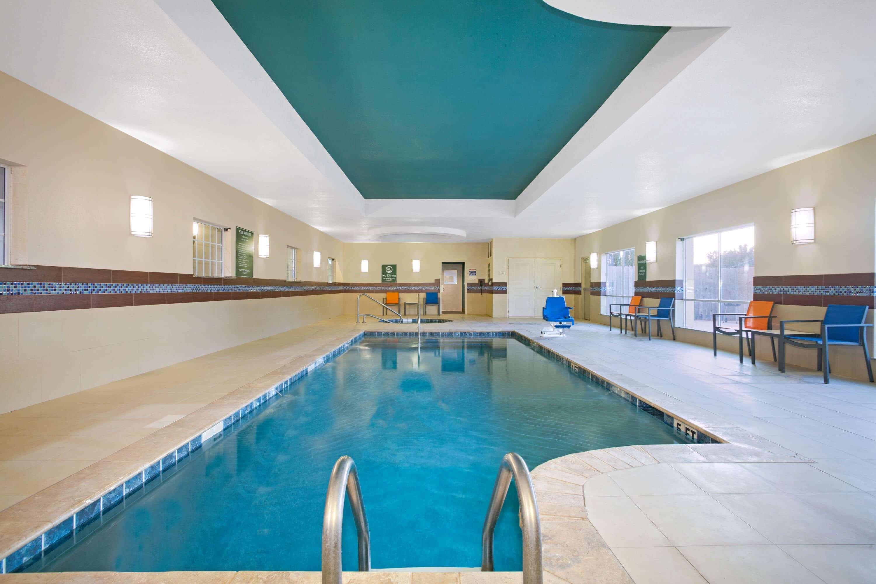 La Quinta By Wyndham Pearsall Exterior photo